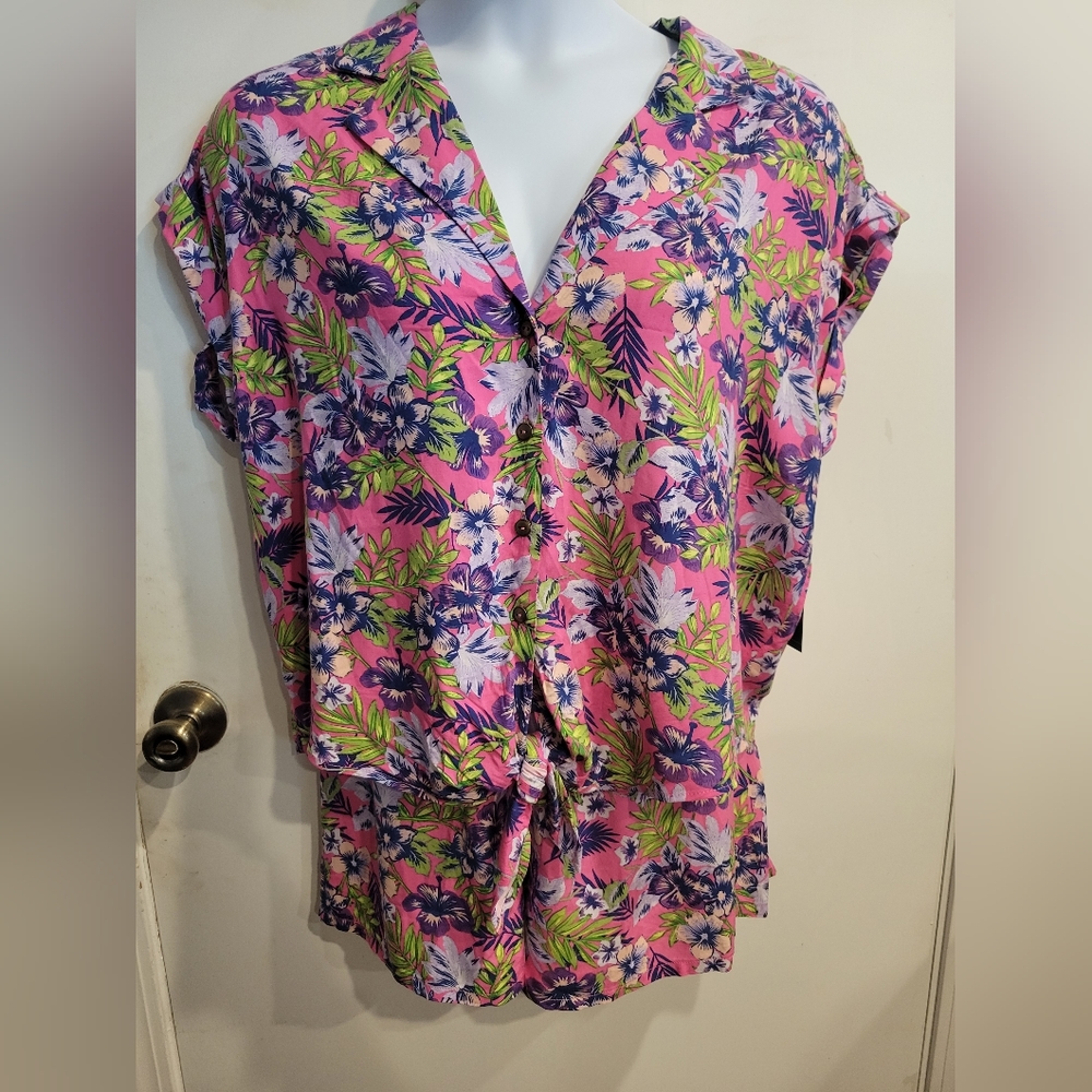 NWT XXL NO BOUNDRIES SHORT SET